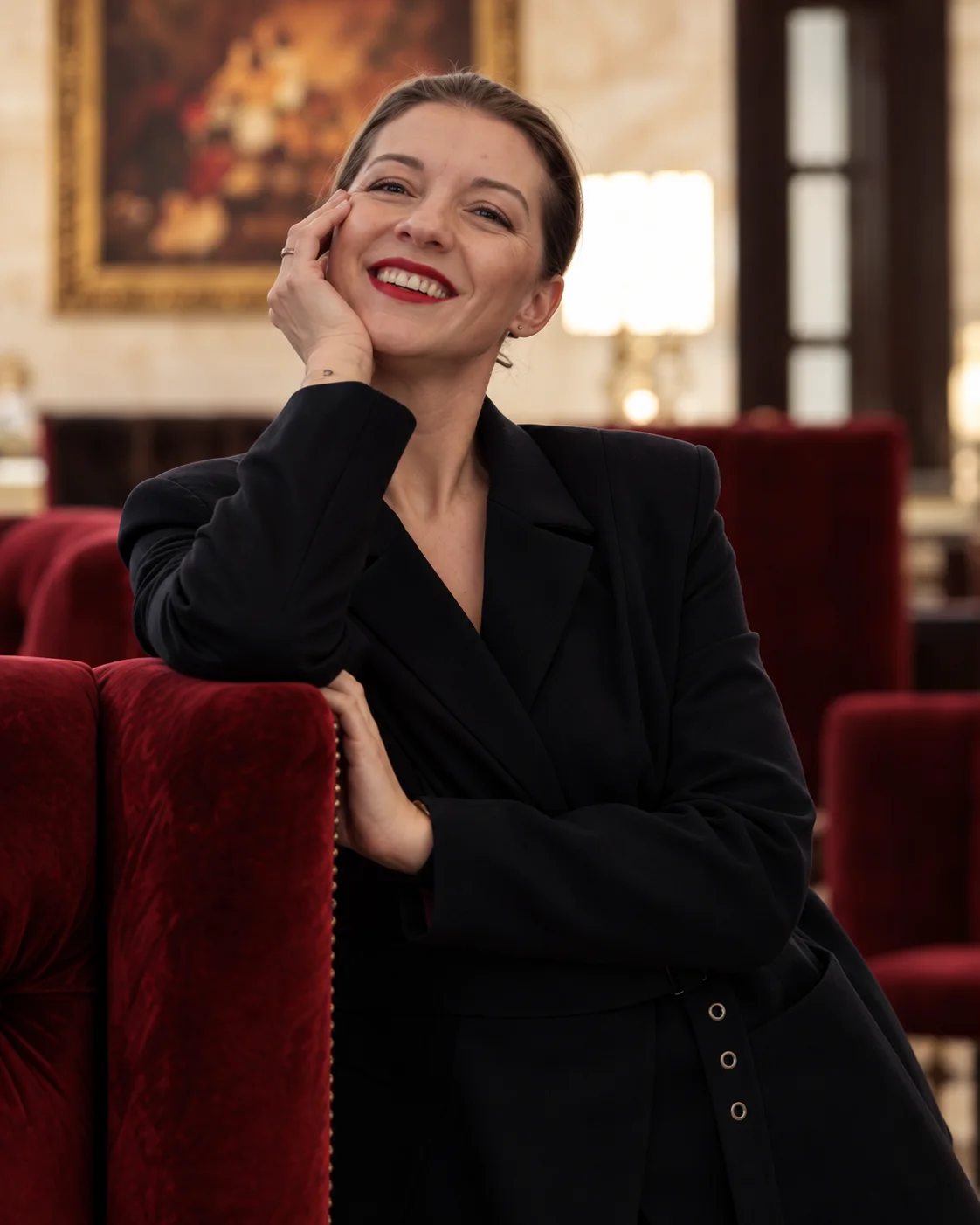 Ольга Анфилатова улыбается / Olga Anfilatova smiling